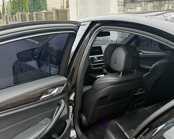 БМВ 5 Серия, объемом двигателя 3 л и пробегом 200 тыс. км за 31000 $, фото 33 на Automoto.ua