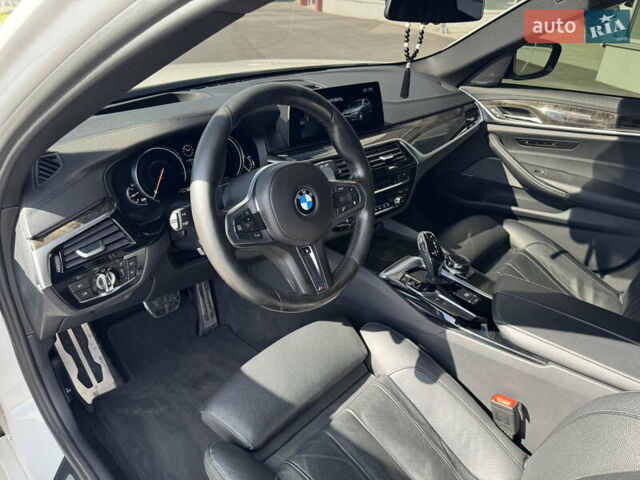 БМВ 5 Серия, объемом двигателя 3 л и пробегом 137 тыс. км за 42000 $, фото 16 на Automoto.ua