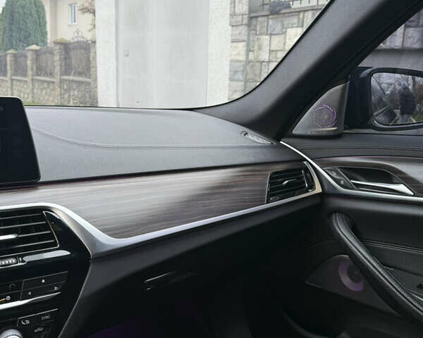 БМВ 5 Серия, объемом двигателя 3 л и пробегом 200 тыс. км за 31000 $, фото 29 на Automoto.ua