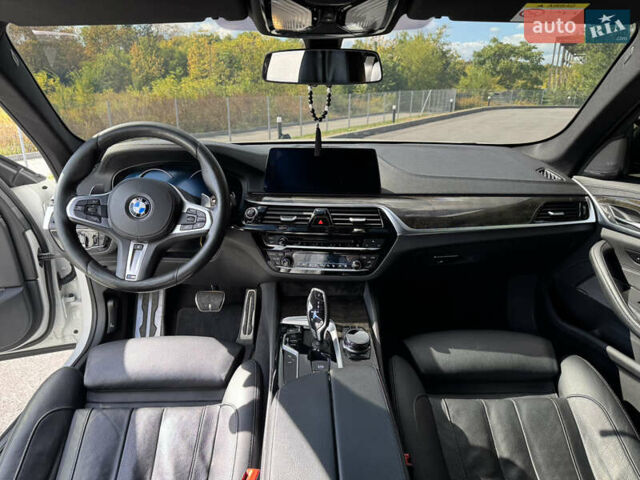 БМВ 5 Серия, объемом двигателя 3 л и пробегом 137 тыс. км за 42000 $, фото 17 на Automoto.ua