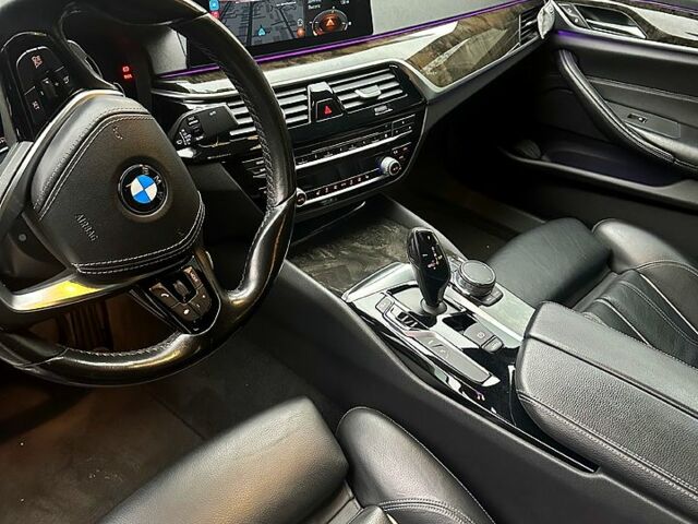 БМВ 5 Серия, объемом двигателя 2 л и пробегом 112 тыс. км за 30000 $, фото 4 на Automoto.ua