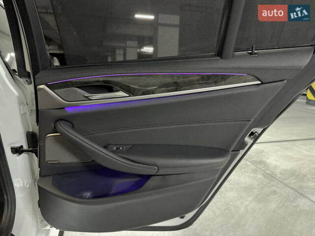 БМВ 5 Серия, объемом двигателя 3 л и пробегом 137 тыс. км за 38000 $, фото 34 на Automoto.ua