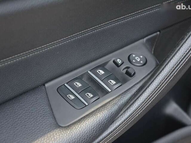 БМВ 5 Серия, объемом двигателя 0 л и пробегом 210 тыс. км за 28500 $, фото 16 на Automoto.ua