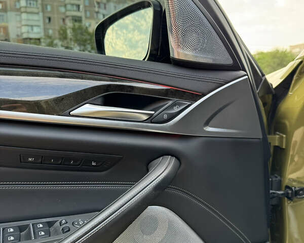 БМВ 5 Серия, объемом двигателя 4.4 л и пробегом 76 тыс. км за 36500 $, фото 17 на Automoto.ua