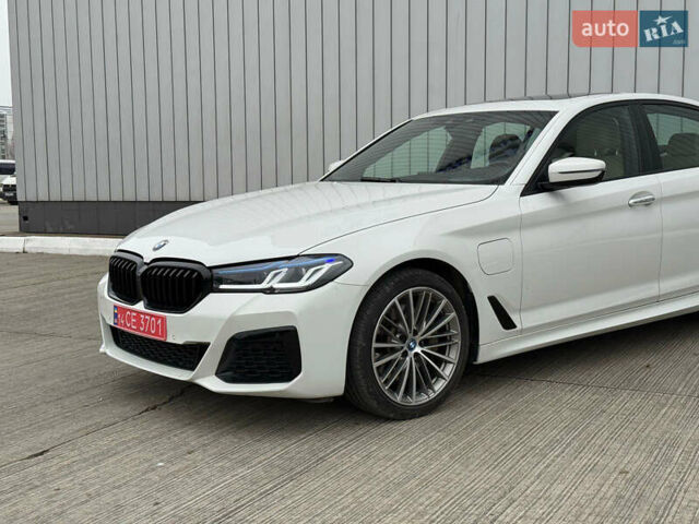 БМВ 5 Серия, объемом двигателя 2 л и пробегом 87 тыс. км за 29999 $, фото 2 на Automoto.ua