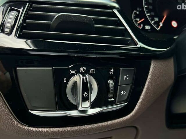 БМВ 5 Серия, объемом двигателя 2 л и пробегом 23 тыс. км за 36500 $, фото 21 на Automoto.ua