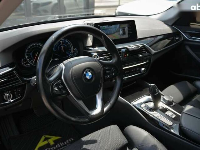БМВ 5 Серия, объемом двигателя 0 л и пробегом 210 тыс. км за 28500 $, фото 18 на Automoto.ua