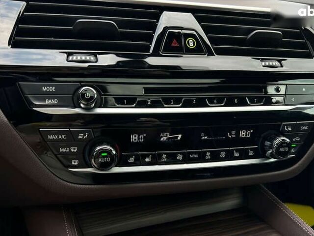 БМВ 5 Серія, об'ємом двигуна 2 л та пробігом 23 тис. км за 36500 $, фото 24 на Automoto.ua