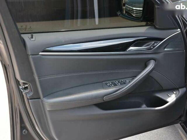 БМВ 5 Серия, объемом двигателя 0 л и пробегом 210 тыс. км за 28500 $, фото 15 на Automoto.ua