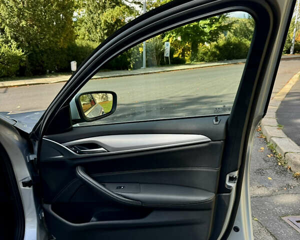 БМВ 5 Серия, объемом двигателя 2 л и пробегом 75 тыс. км за 35600 $, фото 33 на Automoto.ua