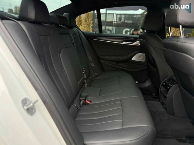 БМВ 5 Серия 2020 в Киеве на Automoto.ua БМВ 5 Серия, объемом двигателя 3 л и пробегом 133 тыс. км за 46000 $, фото 23 на Automoto.ua