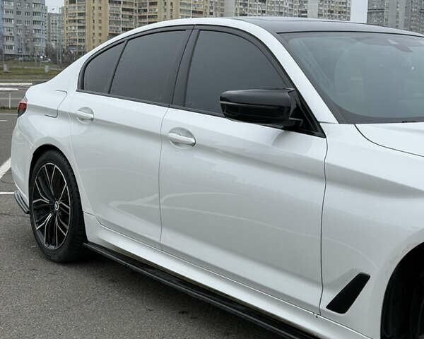 БМВ 5 Серия, объемом двигателя 2 л и пробегом 52 тыс. км за 41500 $, фото 13 на Automoto.ua