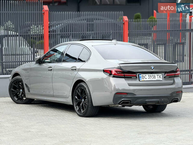 БМВ 5 Серия, объемом двигателя 3 л и пробегом 91 тыс. км за 62700 $, фото 8 на Automoto.ua
