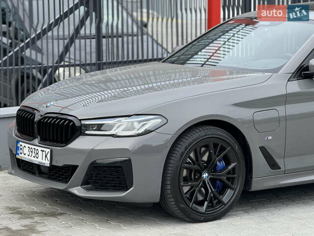 БМВ 5 Серия, объемом двигателя 3 л и пробегом 91 тыс. км за 62700 $, фото 16 на Automoto.ua