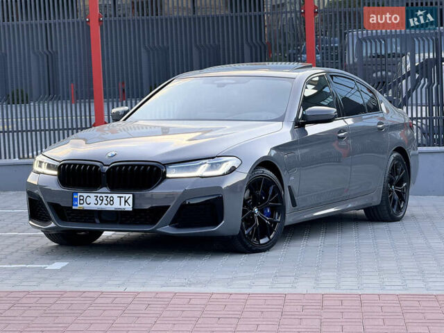 БМВ 5 Серия, объемом двигателя 3 л и пробегом 91 тыс. км за 62700 $, фото 6 на Automoto.ua