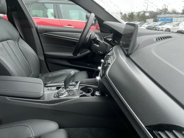 БМВ 5 Серия, объемом двигателя 3 л и пробегом 24 тыс. км за 72164 $, фото 24 на Automoto.ua