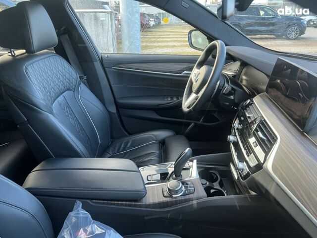 БМВ 5 Серия, объемом двигателя 3 л и пробегом 10 тыс. км за 66730 $, фото 19 на Automoto.ua