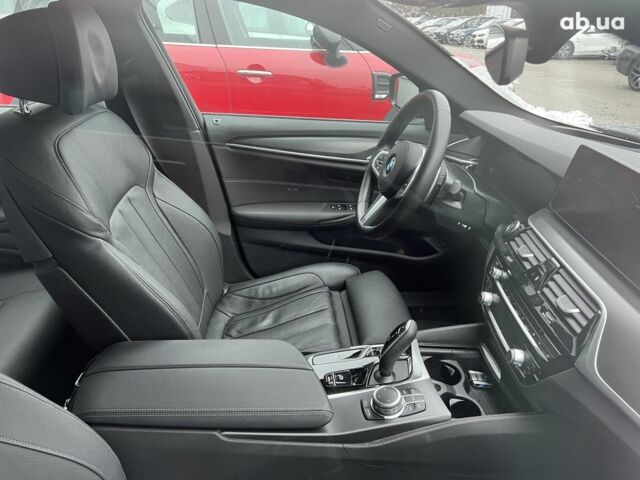 БМВ 5 Серия, объемом двигателя 3 л и пробегом 24 тыс. км за 72164 $, фото 20 на Automoto.ua