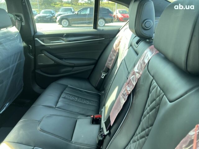 БМВ 5 Серія, об'ємом двигуна 3 л та пробігом 0 тис. км за 92269 $, фото 2 на Automoto.ua