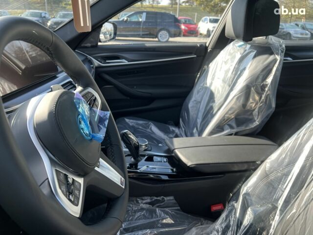 БМВ 5 Серія, об'ємом двигуна 3 л та пробігом 0 тис. км за 92269 $, фото 22 на Automoto.ua