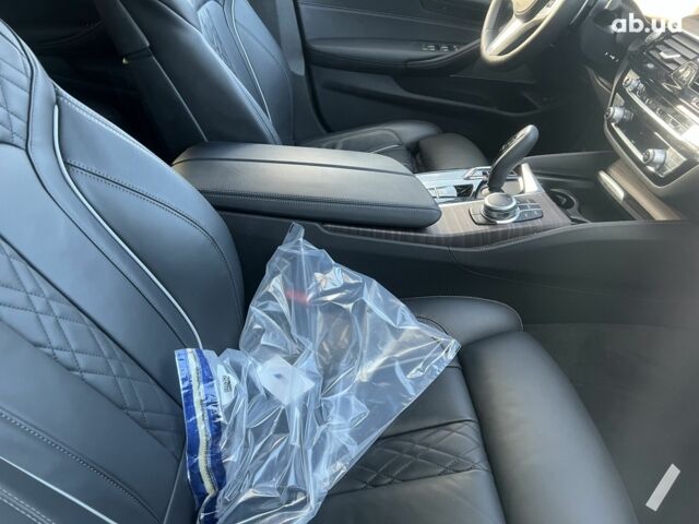 БМВ 5 Серия, объемом двигателя 3 л и пробегом 10 тыс. км за 66730 $, фото 17 на Automoto.ua