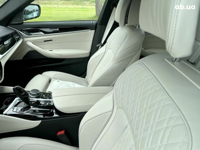 БМВ 5 Серия, объемом двигателя 3 л и пробегом 16 тыс. км за 79119 $, фото 19 на Automoto.ua