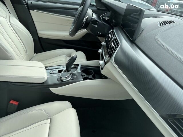 БМВ 5 Серія, об'ємом двигуна 2 л та пробігом 4 тис. км за 75859 $, фото 14 на Automoto.ua