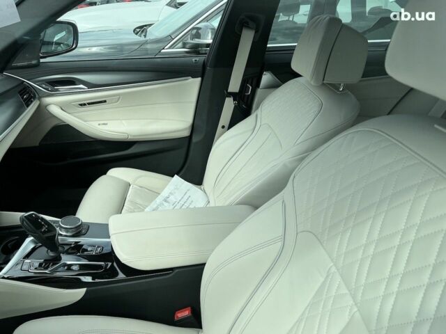 БМВ 5 Серія, об'ємом двигуна 2 л та пробігом 4 тис. км за 75859 $, фото 18 на Automoto.ua