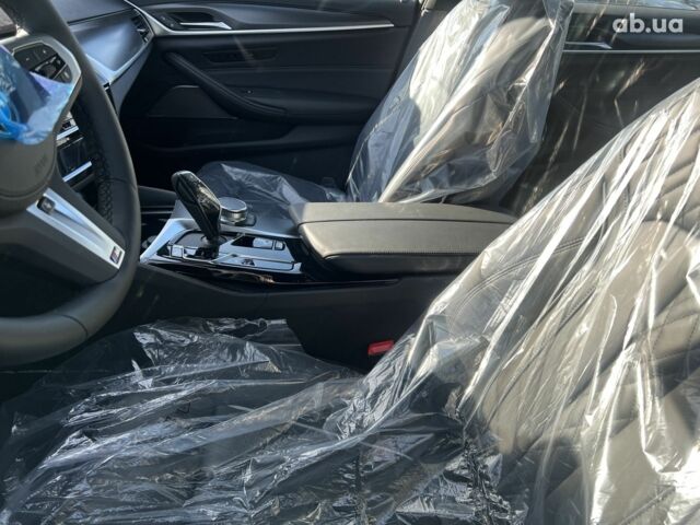 БМВ 5 Серія, об'ємом двигуна 3 л та пробігом 0 тис. км за 92269 $, фото 23 на Automoto.ua
