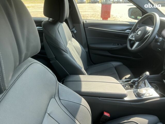 БМВ 5 Серия, объемом двигателя 3 л и пробегом 16 тыс. км за 74881 $, фото 25 на Automoto.ua