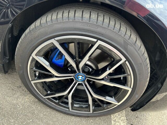 БМВ 5 Серія, об'ємом двигуна 2 л та пробігом 4 тис. км за 75859 $, фото 11 на Automoto.ua