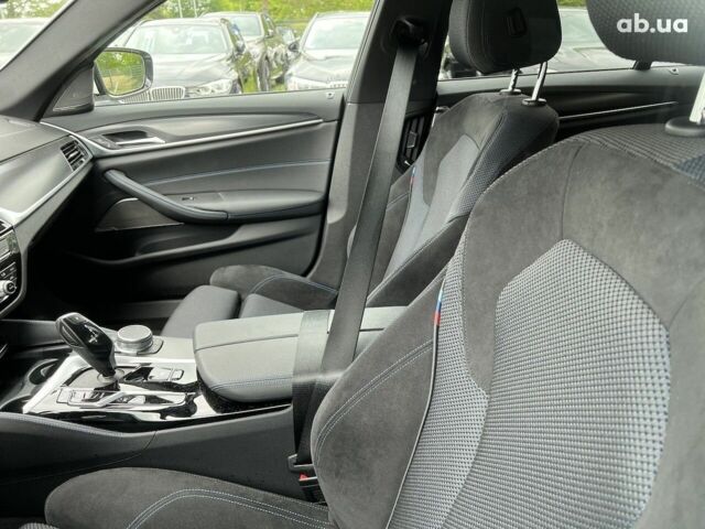 БМВ 5 Серия, объемом двигателя 2 л и пробегом 20 тыс. км за 69773 $, фото 7 на Automoto.ua