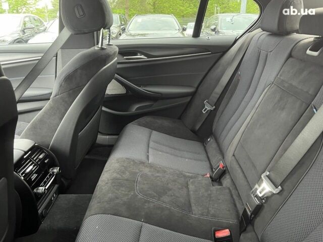 БМВ 5 Серия, объемом двигателя 2 л и пробегом 20 тыс. км за 69773 $, фото 8 на Automoto.ua