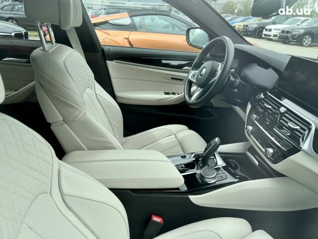 БМВ 5 Серия, объемом двигателя 3 л и пробегом 16 тыс. км за 79119 $, фото 38 на Automoto.ua