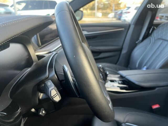 БМВ 5 Серия, объемом двигателя 3 л и пробегом 10 тыс. км за 66730 $, фото 23 на Automoto.ua