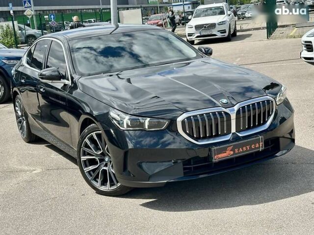 БМВ 5 Серия, объемом двигателя 2 л и пробегом 10 тыс. км за 58700 $, фото 11 на Automoto.ua