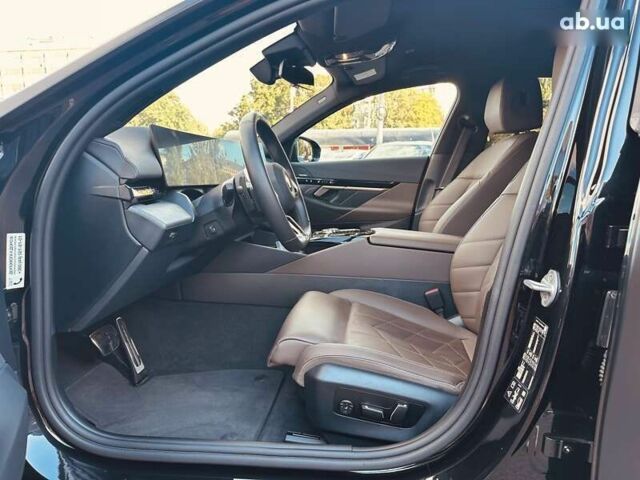 БМВ 5 Серия 2023 в Киеве на Automoto.ua БМВ 5 Серия, объемом двигателя 0 л и пробегом 26 тыс. км за 74999 $, фото 23 на Automoto.ua