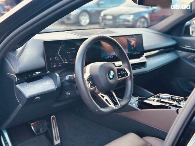 БМВ 5 Серия 2023 в Киеве на Automoto.ua БМВ 5 Серия, объемом двигателя 0 л и пробегом 26 тыс. км за 74999 $, фото 26 на Automoto.ua