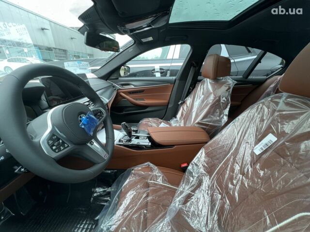 БМВ 5 Серия, объемом двигателя 4.4 л и пробегом 0 тыс. км за 95856 $, фото 41 на Automoto.ua