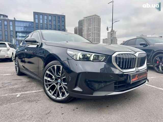 БМВ 5 Серия, объемом двигателя 2 л и пробегом 10 тыс. км за 58900 $, фото 1 на Automoto.ua