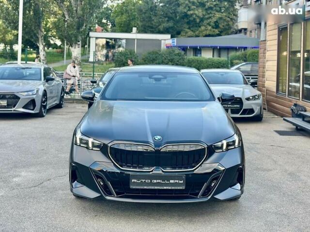 БМВ 5 Серия 2023 в Киеве на Automoto.ua БМВ 5 Серия, объемом двигателя 0 л и пробегом 26 тыс. км за 74999 $, фото 11 на Automoto.ua