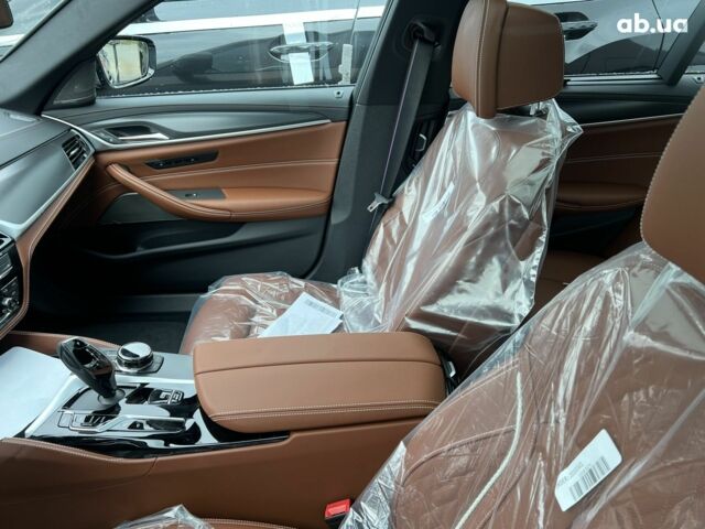 БМВ 5 Серия, объемом двигателя 4.4 л и пробегом 0 тыс. км за 95856 $, фото 22 на Automoto.ua