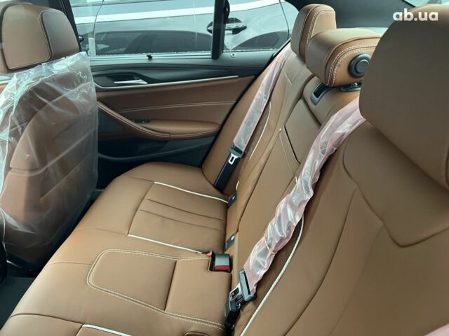 БМВ 5 Серия, объемом двигателя 4.4 л и пробегом 0 тыс. км за 95856 $, фото 21 на Automoto.ua