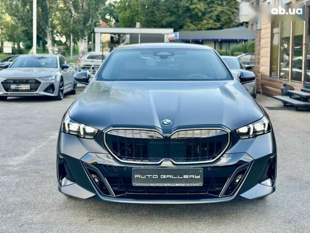 БМВ 5 Серия 2023 в Киеве на Automoto.ua БМВ 5 Серия, объемом двигателя 0 л и пробегом 26 тыс. км за 74999 $, фото 1 на Automoto.ua