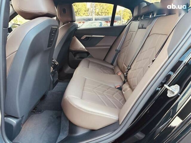 БМВ 5 Серия 2023 в Киеве на Automoto.ua БМВ 5 Серия, объемом двигателя 0 л и пробегом 26 тыс. км за 74999 $, фото 28 на Automoto.ua