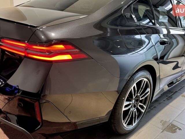 БМВ 5 Серия, объемом двигателя 2 л и пробегом 0 тыс. км за 69090 $, фото 16 на Automoto.ua