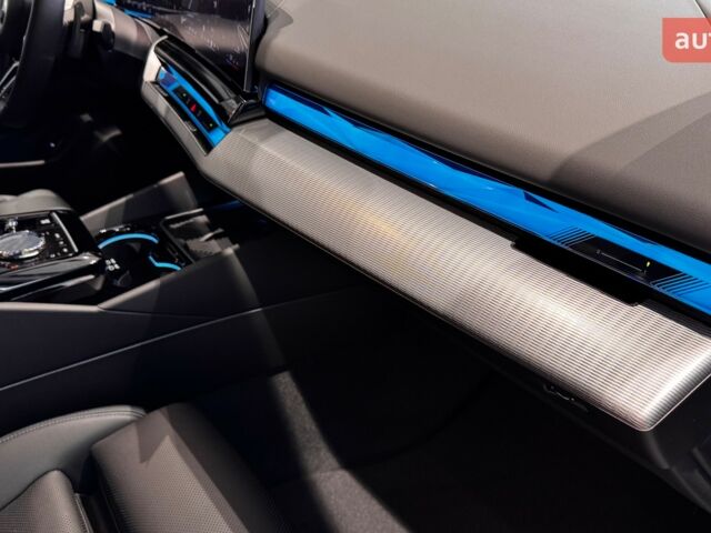 БМВ 5 Серия, объемом двигателя 2 л и пробегом 0 тыс. км за 69090 $, фото 38 на Automoto.ua