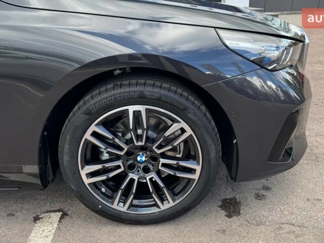 БМВ 5 Серия, объемом двигателя 2 л и пробегом 0 тыс. км за 70430 $, фото 2 на Automoto.ua