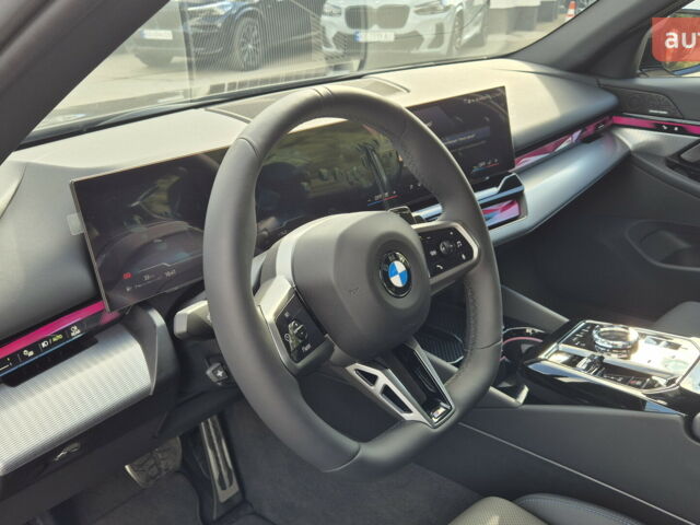 БМВ 5 Серия, объемом двигателя 2 л и пробегом 0 тыс. км за 71404 $, фото 12 на Automoto.ua