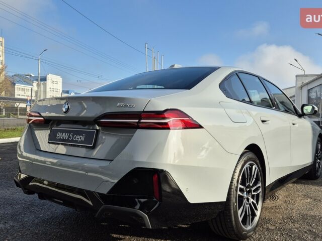 БМВ 5 Серия, объемом двигателя 2 л и пробегом 0 тыс. км за 71117 $, фото 6 на Automoto.ua